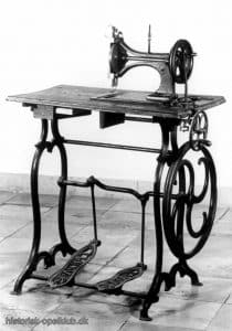 Opel Symaskine i 1862 En Opel symaskine fra 1862