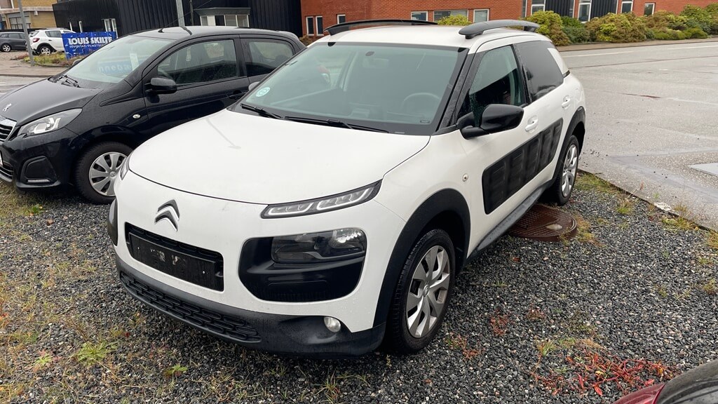 Citroen C4 Cactus 1,2 THP 110hk, årgang 2015, vogn 590 – billede 1